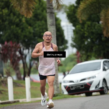 Runner Photo 8578358