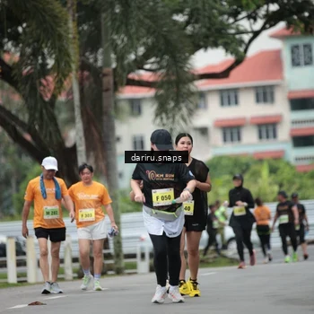 Runner Photo 8578580