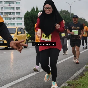 Runner Photo 8578697