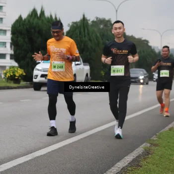 Runner Photo 8578709
