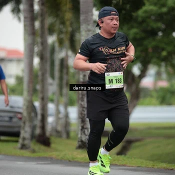 Runner Photo 8578770