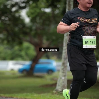 Runner Photo 8578776