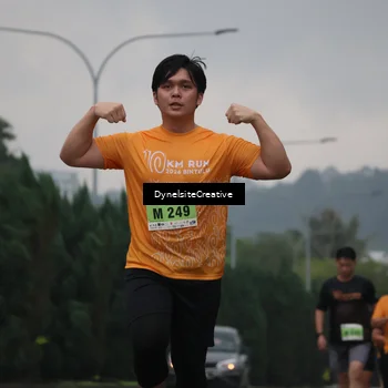 Runner Photo 8578923