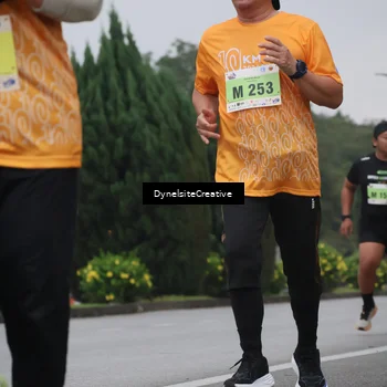 Runner Photo 8579039