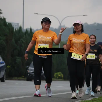 Runner Photo 8579271