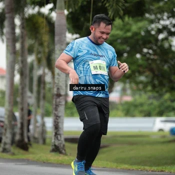 Runner Photo 8579275