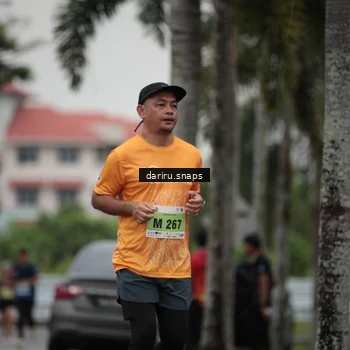 Runner Photo 8579305