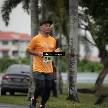 Runner Photo 8579309