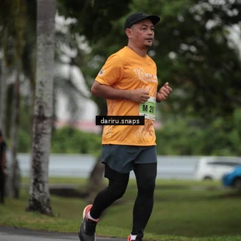 Runner Photo 8579312