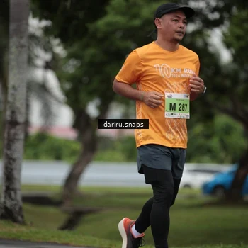 Runner Photo 8579313