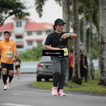 Runner Photo 8579318