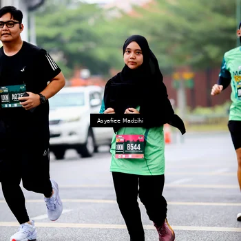 Runner Photo 8579373