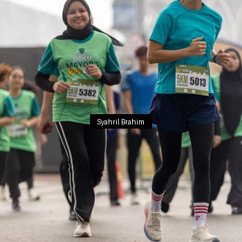Runner Photo 8579657