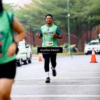 Runner Photo 8579685