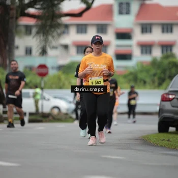 Runner Photo 8579854