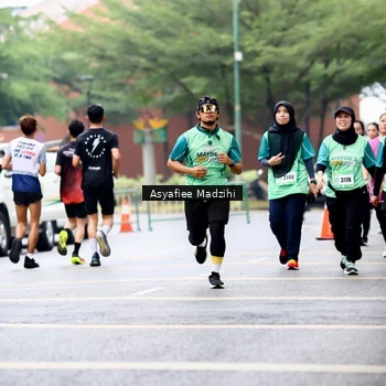 Runner Photo 8580023