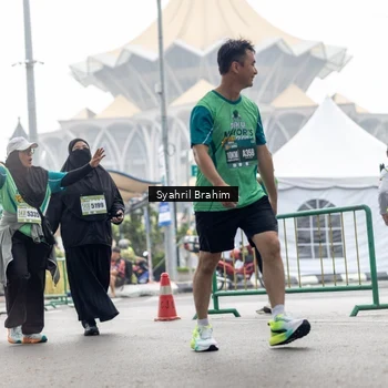 Runner Photo 8580024