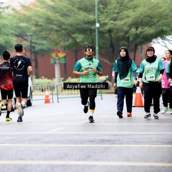 Runner Photo 8580025
