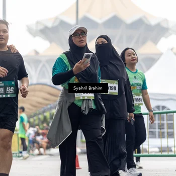 Runner Photo 8580039