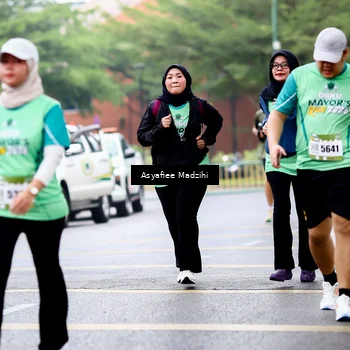 Runner Photo 8581075
