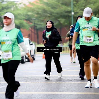 Runner Photo 8581079