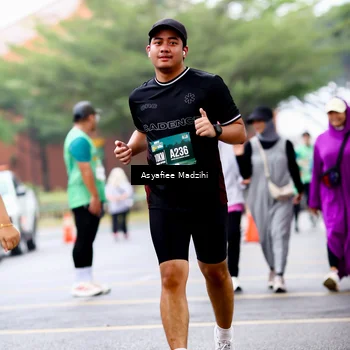 Runner Photo 8581133