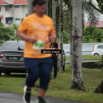 Runner Photo 8582216