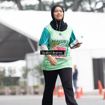 Runner Photo 8582233
