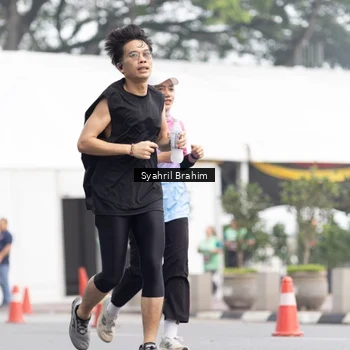 Runner Photo 8582245
