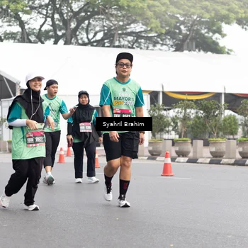 Runner Photo 8582313
