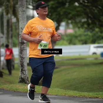 Runner Photo 8582315