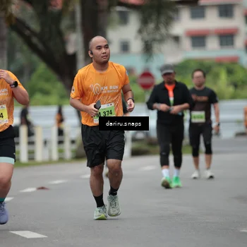 Runner Photo 8582515