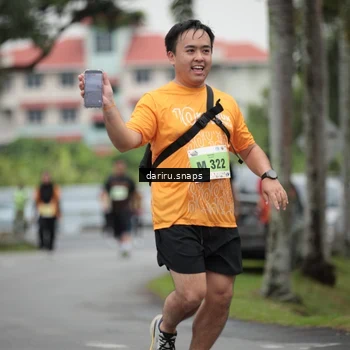 Runner Photo 8582657
