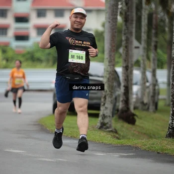 Runner Photo 8582910
