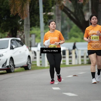 Runner Photo 8582945