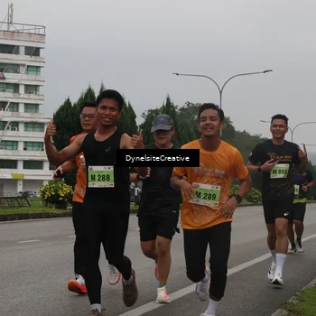 Runner Photo 8582989