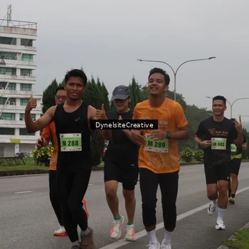 Runner Photo 8583053