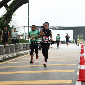 Runner Photo 8583054