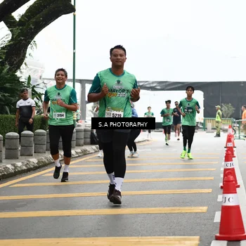 Runner Photo 8583101