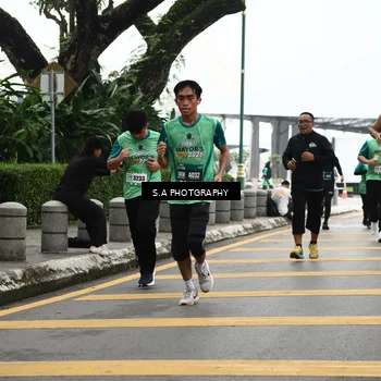 Runner Photo 8583201