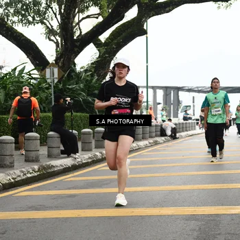 Runner Photo 8583313
