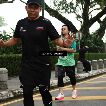 Runner Photo 8583343