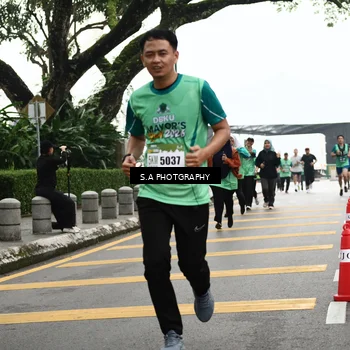 Runner Photo 8583367