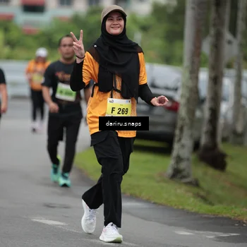 Runner Photo 8583399