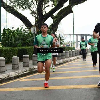 Runner Photo 8583401