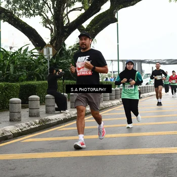 Runner Photo 8583448
