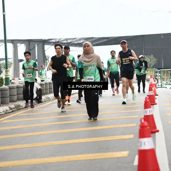 Runner Photo 8583545