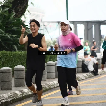 Runner Photo 8583548