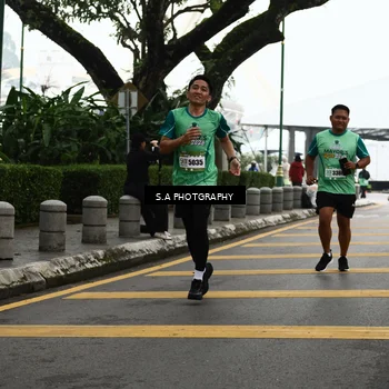 Runner Photo 8583697