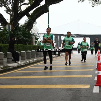 Runner Photo 8583702